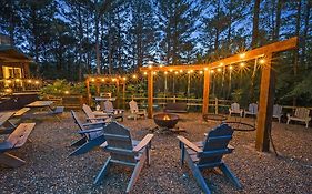 Big Dipper Lodge